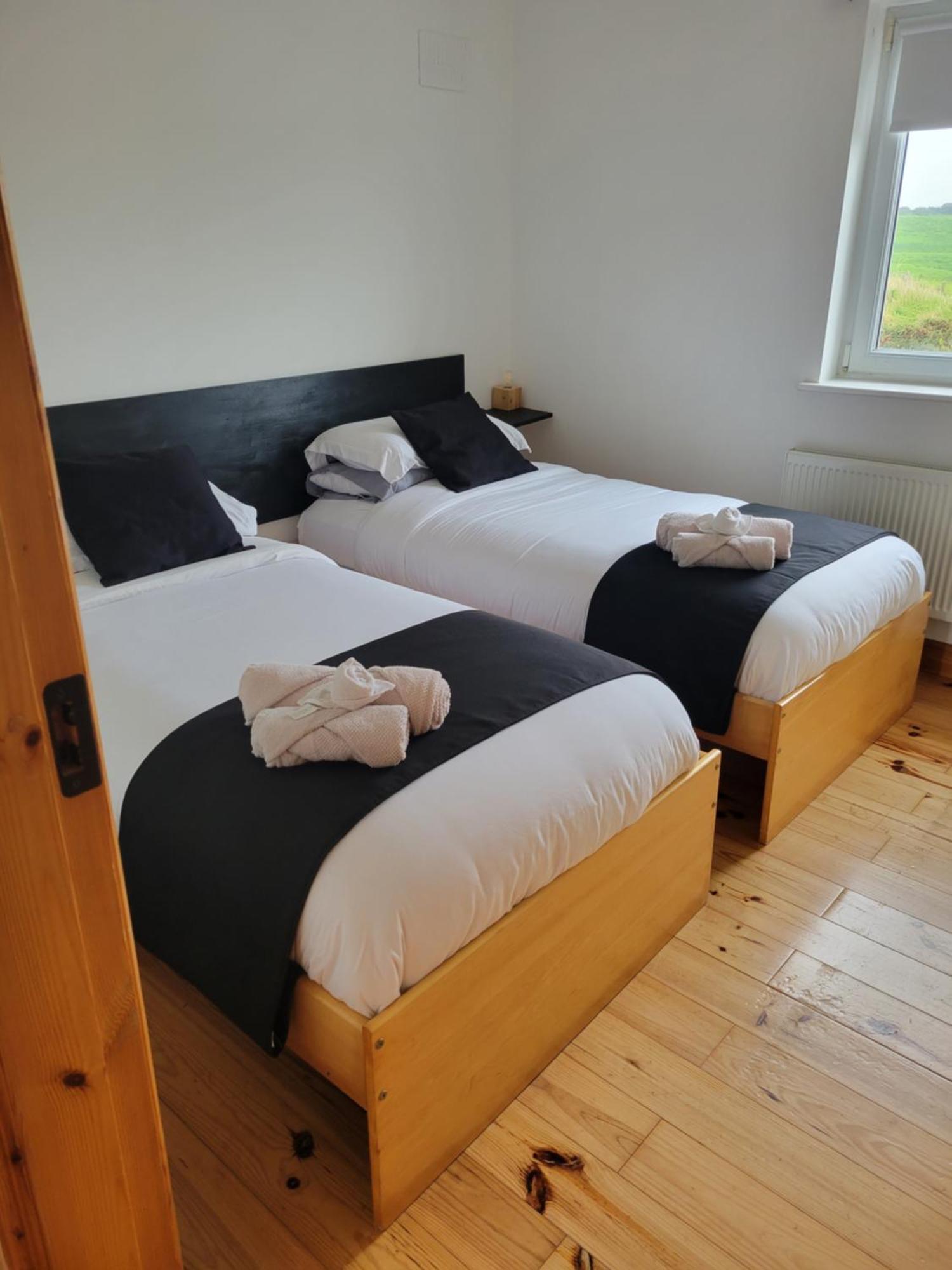 Coastal View Cottage Mullagh  外观 照片